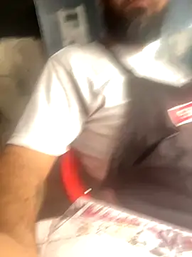 Snapshot of baruel-10 chatting on 10-18-25, 02:52 baruel-10 online show from 10-18-25, 02:52