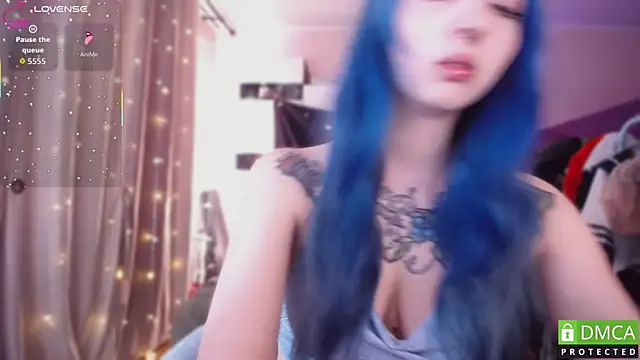 JustMeowGirl online show from 01-11-26, 05:14