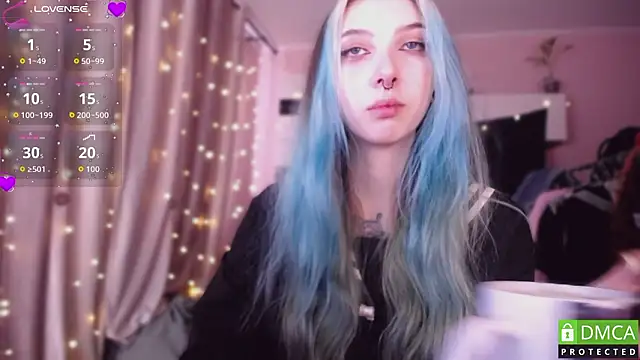 JustMeowGirl online show from 03-13-26, 05:45