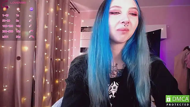 JustMeowGirl online show from 11-14-25, 04:49