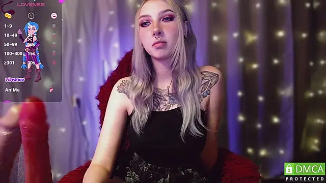 Snapshot of JustMeowGirl chatting on 12-02-24, 08:26 JustMeowGirl online show from 12-02-24, 08:26