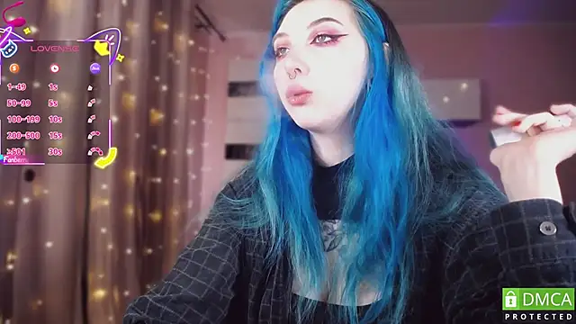 Snapshot of JustMeowGirl chatting on 10-16-25, 04:10 JustMeowGirl online show from 10-16-25, 04:10