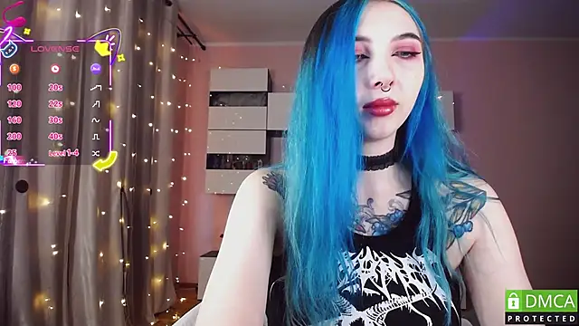 Snapshot of JustMeowGirl chatting on 10-10-25, 04:02 JustMeowGirl online show from 10-10-25, 04:02