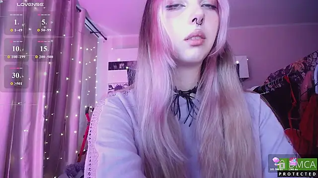 Snapshot of JustMeowGirl chatting on 05-24-26, 04:56 JustMeowGirl online show from 05-24-26, 04:56