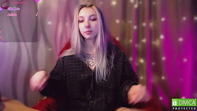 Snapshot of JustMeowGirl chatting on 02-01-25, 06:54 JustMeowGirl online show from 02-01-25, 06:54