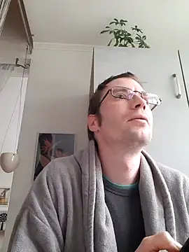 Schnubby1 online show from 01-24-25, 08:23