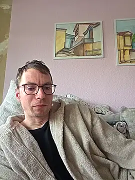 Schnubby1 online show from 02-20-26, 03:36