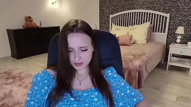 Snapshot of Barbie_Bye chatting on 02-05-25, 10:33 Barbie Bye online show from 02-05-25, 10:33