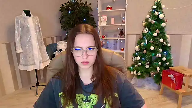 Snapshot of Barbie_Bye chatting on 12-30-24, 04:31 Barbie Bye online show from 12-30-24, 04:31
