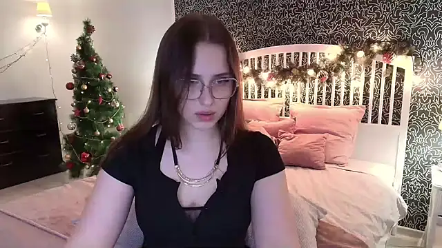 Snapshot of Barbie_Bye chatting on 12-27-24, 08:28 Barbie Bye online show from 12-27-24, 08:28