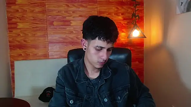 Snapshot of Bastiaan_28 chatting on 03-03-25, 03:16 Bastiaan 28 online show from 03-03-25, 03:16