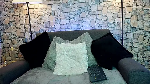 Bastiaan 28 online show from 11-16-25, 03:55