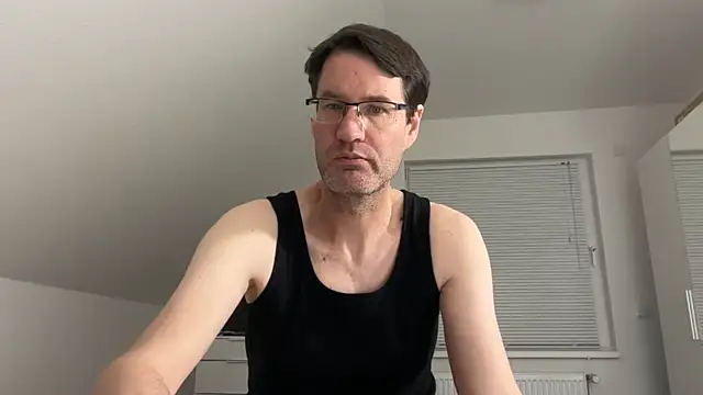 zxzx cam1 online show from 04-19-26, 05:25