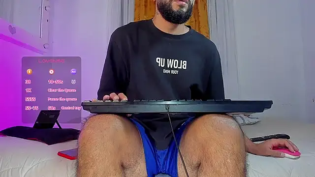 Snapshot of estiben_05 chatting on 02-19-26, 02:47 estiben 05 online show from 02-19-26, 02:47