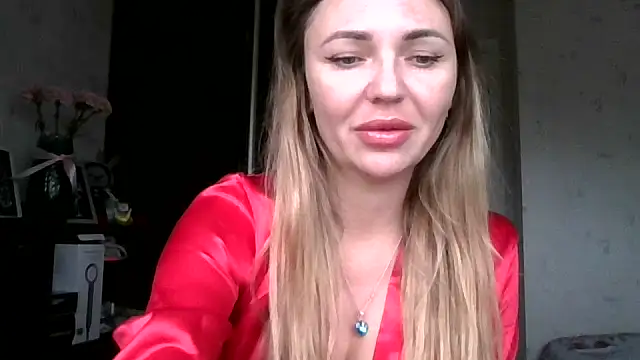 AngelinaLove28 online show from 11-05-25, 07:22