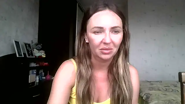 Snapshot of AngelinaLove28 chatting on 07-04-26, 06:31 AngelinaLove28 online show from 07-04-26, 06:31