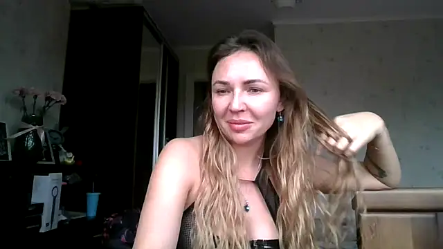 AngelinaLove28 online show from 11-03-25, 07:35