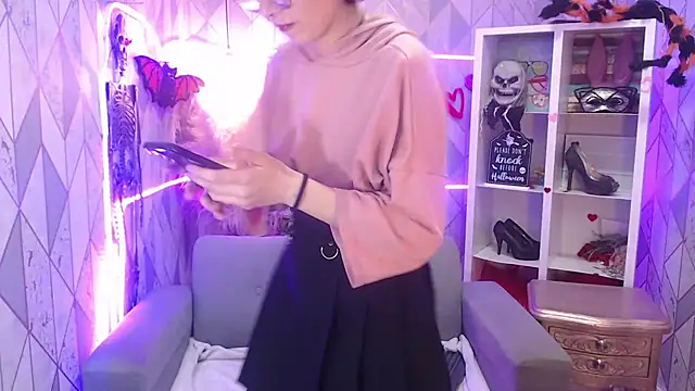 charlottemoonxz online show from 10-26-25, 07:14