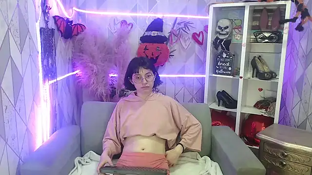 charlottemoonxz online show from 10-24-25, 05:56