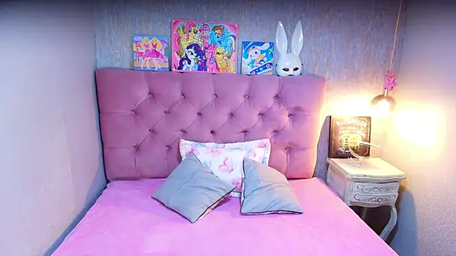 charlottemoonxz online show from 03-27-26, 06:53