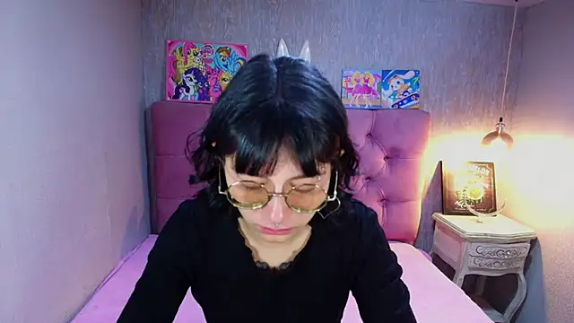 charlottemoonxz online show from 07-12-26, 05:47