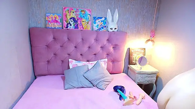 charlottemoonxz online show from 03-28-26, 01:12