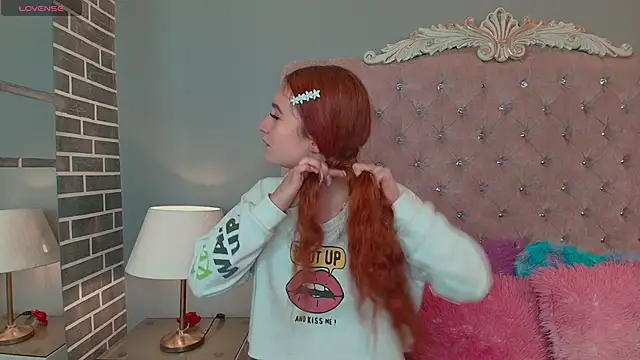 AdelaineBest online show from 09-24-25, 04:41