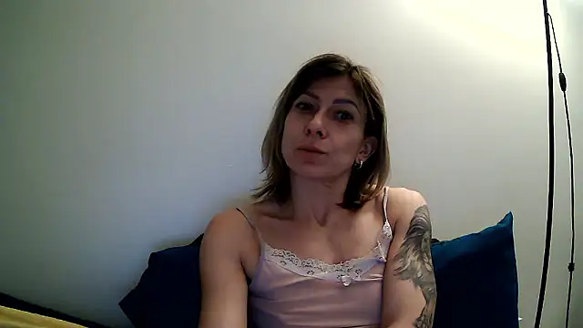 anechka1 online show from 01-12-26, 10:36