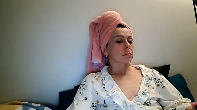 anechka1 online show from 06-07-26, 02:39