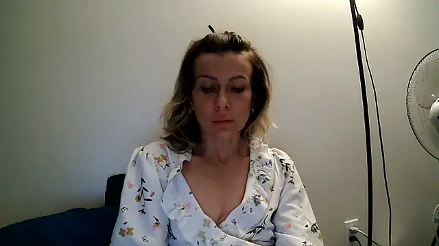 anechka1 online show from 06-11-26, 01:27