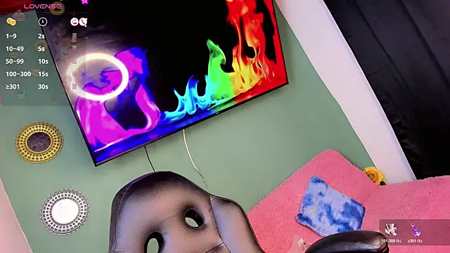 Snapshot of Charming_J chatting on 02-20-26, 06:26 Charming J online show from 02-20-26, 06:26