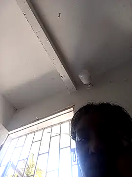 Snapshot of Surreyaa chatting on 09-27-25, 05:30 Surreyaa online show from 09-27-25, 05:30