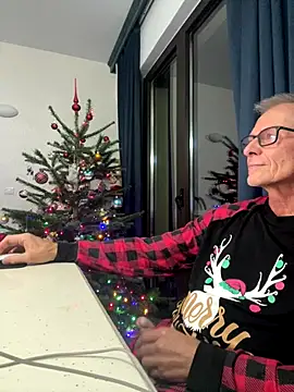 Alexwawapl online show from 12-18-25, 07:40