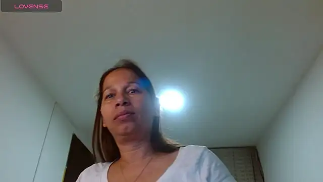 Snapshot of CaroMasha chatting on 04-16-26, 11:11 CaroMasha online show from 04-16-26, 11:11