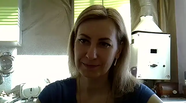 Snapshot of AshleyXHoney chatting on 01-21-25, 06:54 AshleyXHoney online show from 01-21-25, 06:54