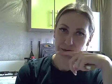 Snapshot of AshleyXHoney chatting on 02-24-26, 06:36 AshleyXHoney online show from 02-24-26, 06:36