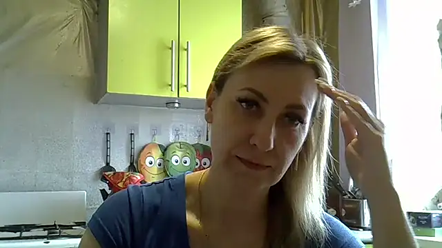 Snapshot of AshleyXHoney chatting on 03-17-25, 06:29 AshleyXHoney online show from 03-17-25, 06:29