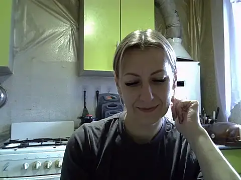 Snapshot of AshleyXHoney chatting on 11-08-25, 06:50 AshleyXHoney online show from 11-08-25, 06:50