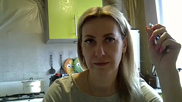 Snapshot of AshleyXHoney chatting on 03-21-25, 06:38 AshleyXHoney online show from 03-21-25, 06:38