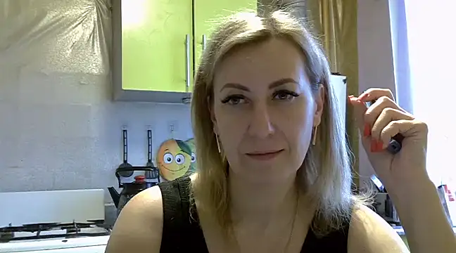 Snapshot of AshleyXHoney chatting on 02-06-25, 06:51 AshleyXHoney online show from 02-06-25, 06:51