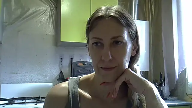 Snapshot of AshleyXHoney chatting on 06-16-26, 08:03 AshleyXHoney online show from 06-16-26, 08:03