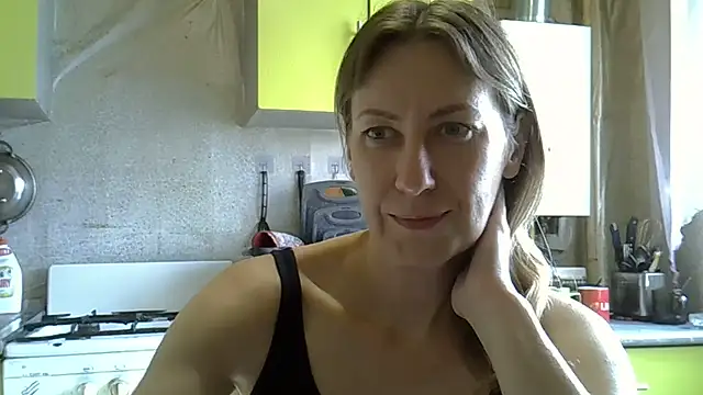 Snapshot of AshleyXHoney chatting on 06-23-26, 06:11 AshleyXHoney online show from 06-23-26, 06:11