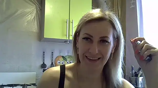 Snapshot of AshleyXHoney chatting on 02-04-25, 06:57 AshleyXHoney online show from 02-04-25, 06:57