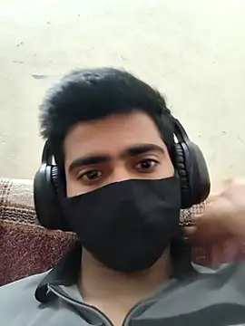 Snapshot of 12ashujii chatting on 03-28-26, 10:27 12ashujii online show from 03-28-26, 10:27