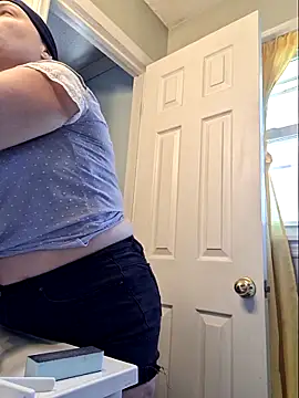 MilfyMrsRobinson online show from 05-29-26, 02:34
