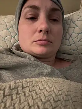 MilfyMrsRobinson online show from 05-28-26, 12:40