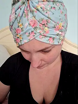 MilfyMrsRobinson online show from 02-24-26, 01:23