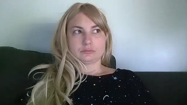 MilfyMrsRobinson online show from 07-11-26, 02:06