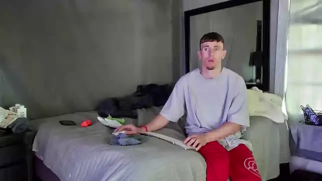 Snapshot of RyleyRydes chatting on 12-22-24, 08:14 RyleyRydes online show from 12-22-24, 08:14