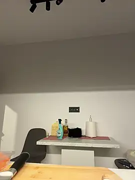 KimArts online show from 10-30-25, 07:11